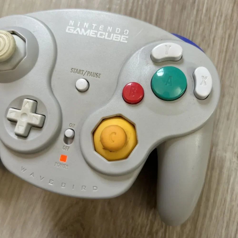 Nintendo Gamecube Wavebird Wireless Controller Gray No Receiver or Back Cover